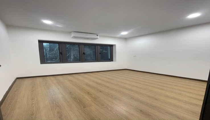 Cho thuê nhà nguyên căn ngõ ô tô Hồng Mai 38m2, 3 tầng ở gia đình, nhóm ít người 8.5tr/tháng